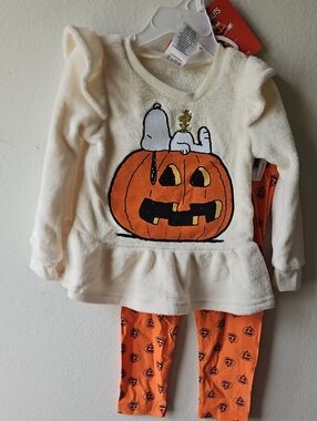 NWT Peanuts Cream Ruffle Top with Orange Pumpkin Leggings 3T